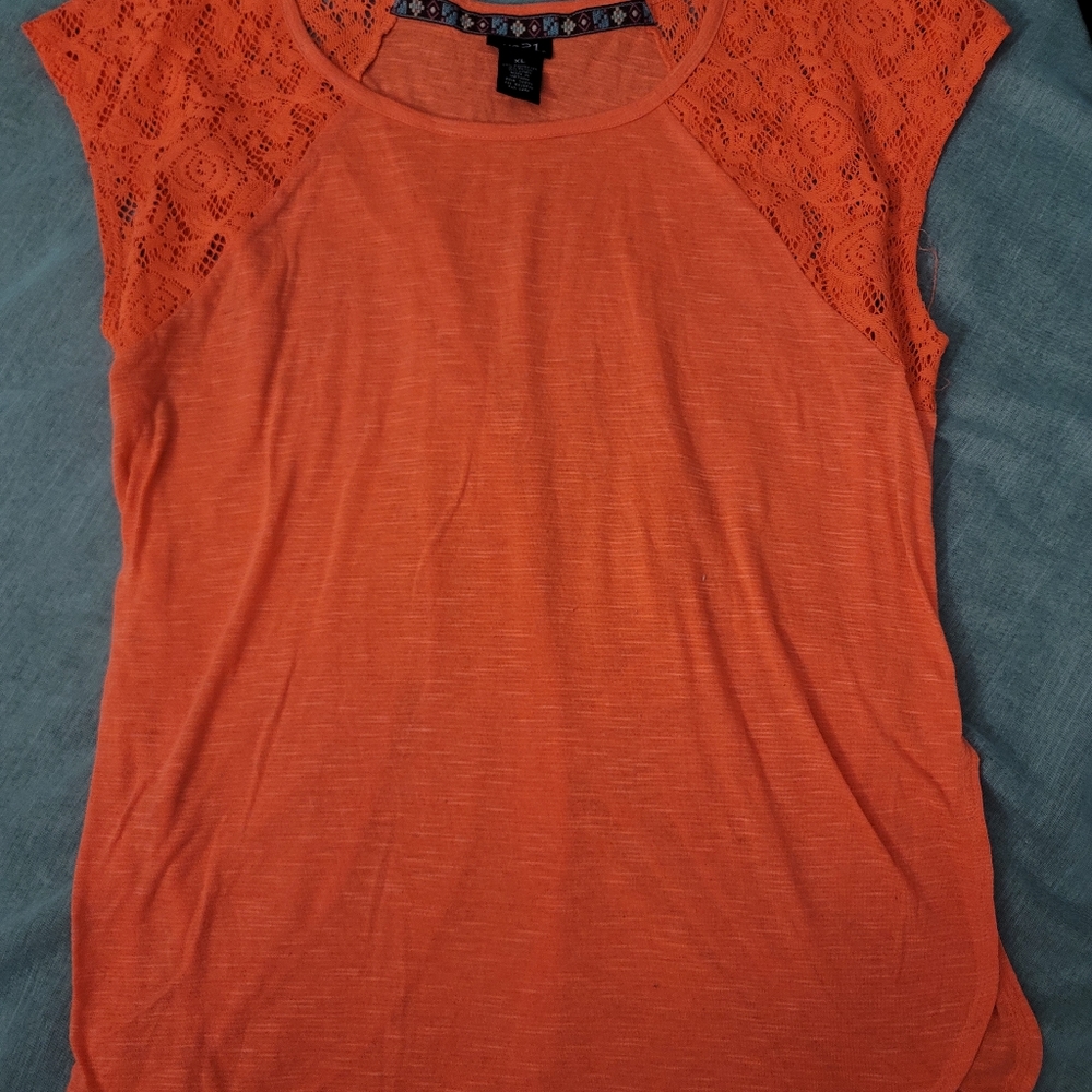 Rue 21 top